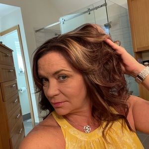 Meet your Posher, Dana